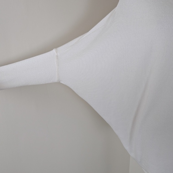 Audrey White Top 3/4 Sleeve Boat Neckline Dollman Sleeve - Picture 6 of 7